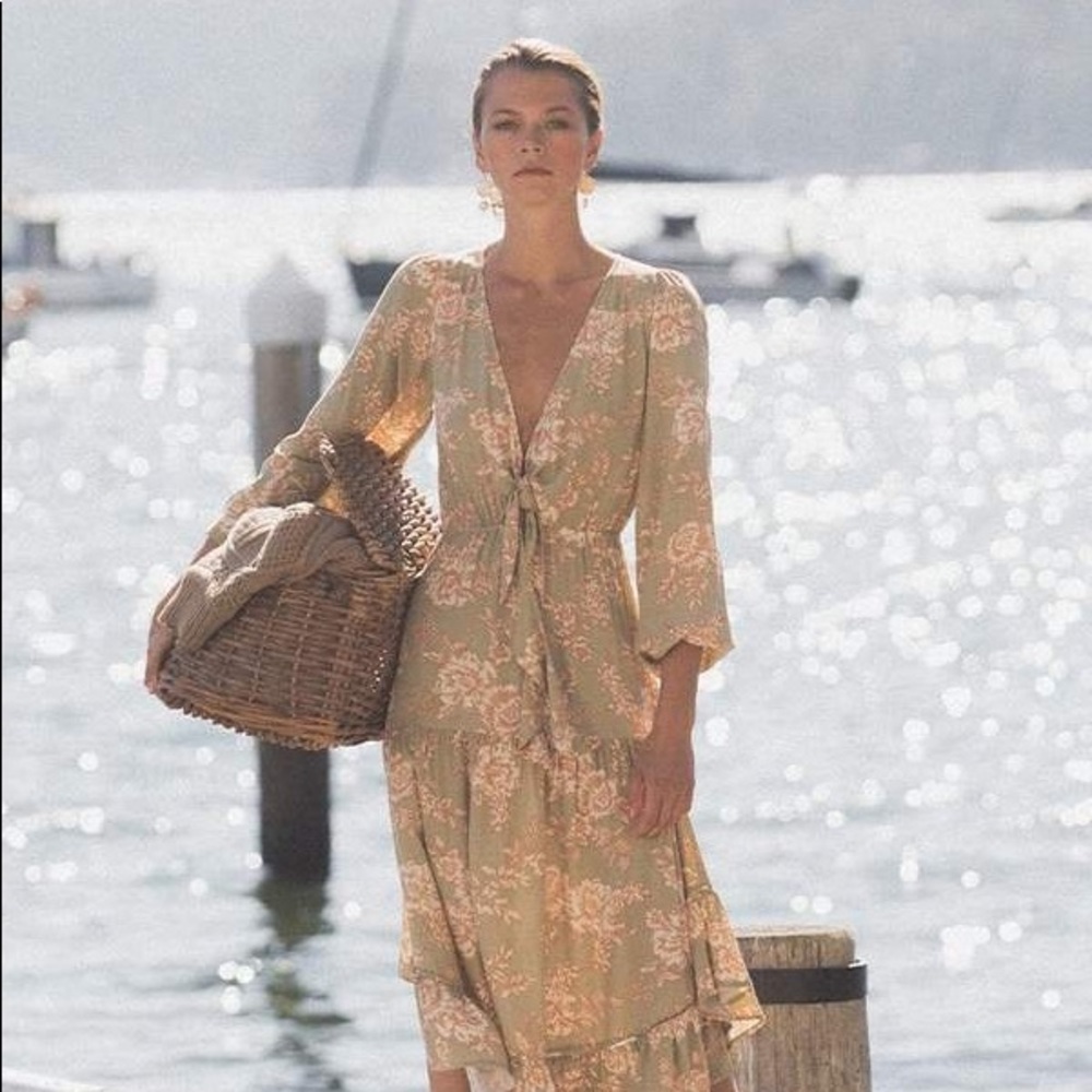 Kivari Midi Dress